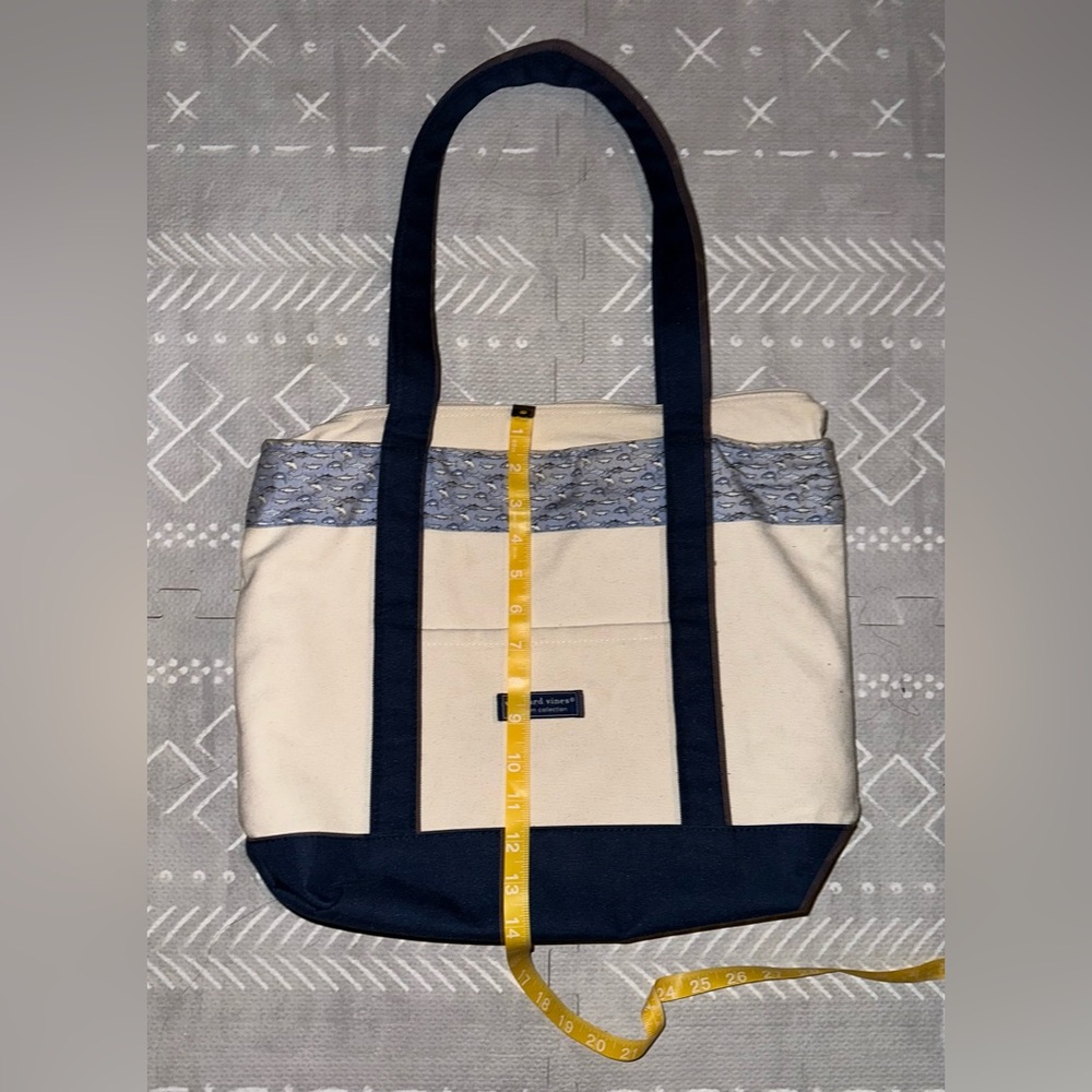 Vineyard Vines Custom Collection Tote Bag- Canvas and Navy with fish - Picture 3 of 5